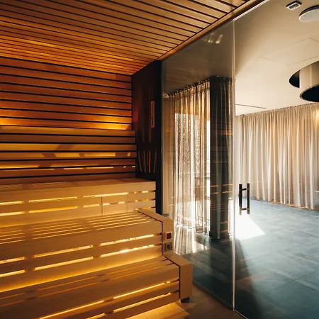 Vilotel - & Restaurant 4*